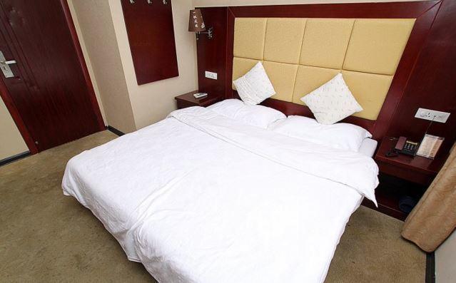 Guilin Jinxiu Xiaoxiang Business Hotel Lingchuan  ห้อง รูปภาพ
